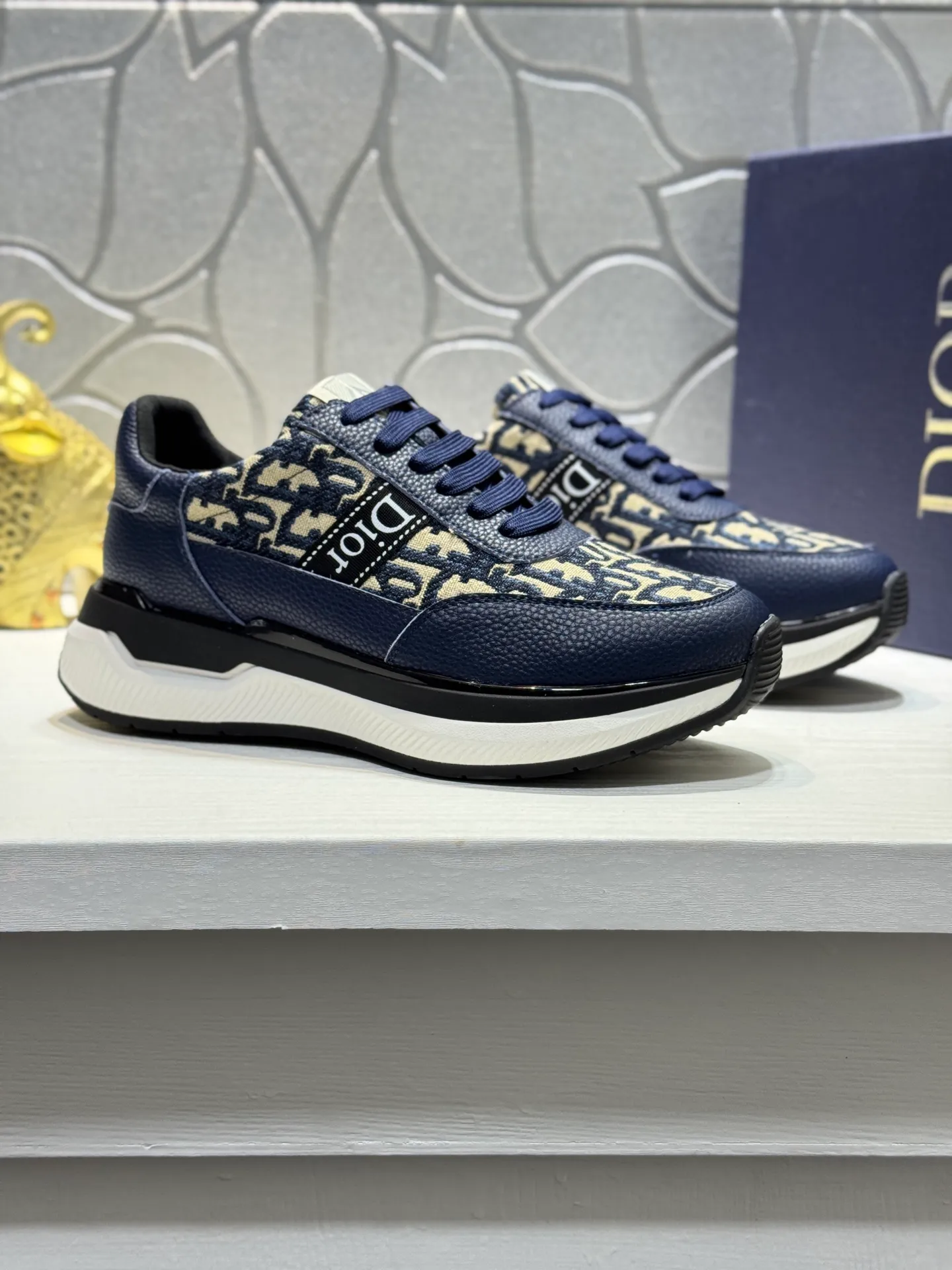Men's shoes 💰440 [New model] 🦑🦑Dio* (Dior) sneakers, the latest model from the official website 🎁casual and fashionable high-top men's shoes 👟hot style 💥 simple and elegant version, exclusive for trendy men. Unique official website's latest brand elements 👑original decoration, imported cowhide with classic fabrics, fashionable and generous accessories, sheepskin lining, ✅ wear-resistant casual outsole. Size: 38-44 (45 customized